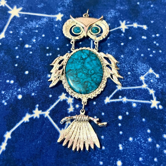 LAST CHANCE! VINTAGE 70's Chunky Turquoise Wise Owl Necklace Pendant - Picture 2 of 5